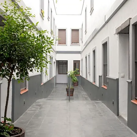 Home2book Amelia's Pottery, Triana إشبيلية